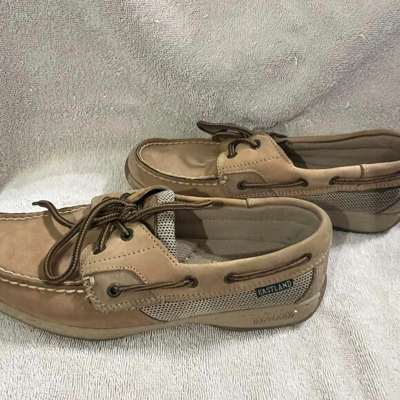 🐻Size 7.5 - Eastland - Tan Loafers - Picture 3 of 7